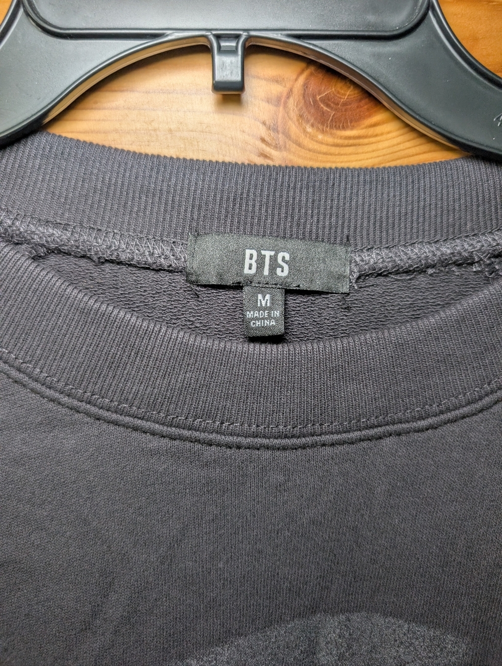 BTS Arirang US Tour Constellation 7 Long sleeve Sweater in Size M - Picture 3 of 7